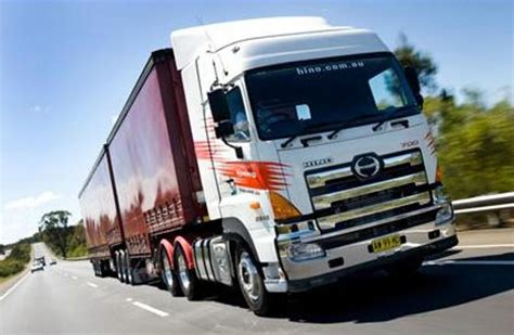 2007 Hino 700 Series - Gallery | Top Speed