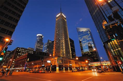 Downtown Minneapolis - Minneapolis - Around Guides