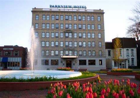 Parkview Hotel Syracuse (New York) Located nearby Interstate 81, this Syracuse hotel offers free ...