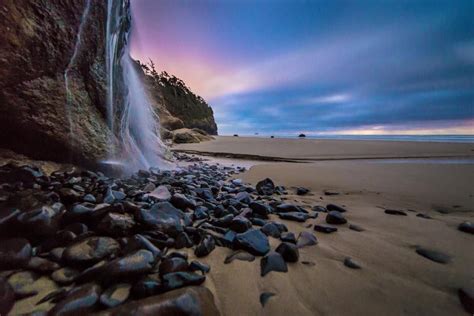 This Little Beach Waterfall In Oregon Is The Perfect Easy Hike | Oregon beaches, Oregon vacation ...