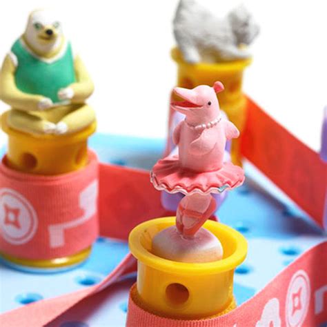 GoldieBlox and the Spinning Machine - - Fat Brain Toys