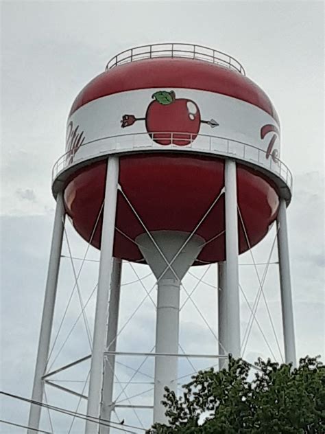 Tell City Indiana | Tell City Indiana water tower. Sports te… | Flickr