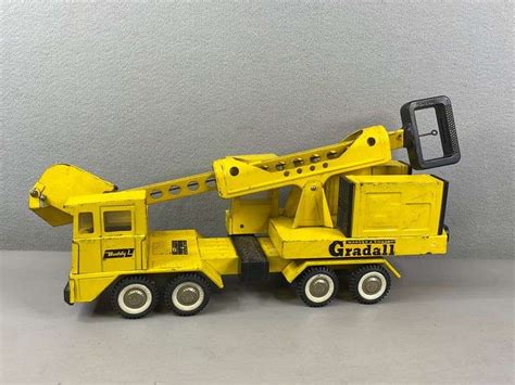 Warner & Swasey Gradall Shovel Truck, Buddy L - United Edge Real Estate & Auction