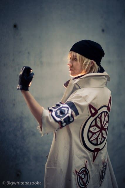 Final Fantasy Cosplay: Final Fantasy Snow Villiers Cosplay