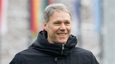 Van Basten to leave FIFA role | FourFourTwo