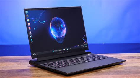 Alienware M18 R1 Laptop Review: Bigger And Heavier Than The