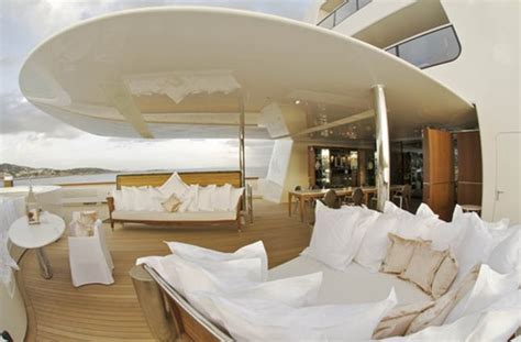 "A" yacht by Philippe Starck, la barca di Andrey Melnichenko