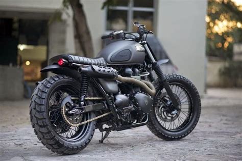 What Makes a Scramblera Scrambler? . The Triumph Scrambler has all the attributes of a modern ...