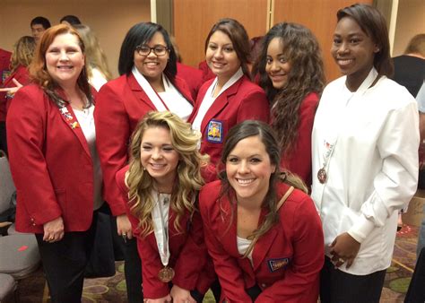 Pearland ISD students win cosmetology medals at state contest