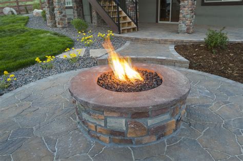 1/2" Medium Lava Rock Proves to be the Centre of Attraction | Wood burning fires, Fire pit ...