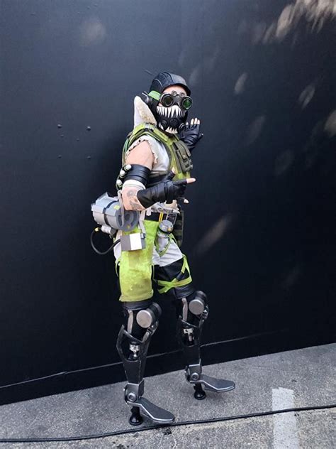 Meet the amputee who cosplayed Apex Legends' Octane at EA Play ...