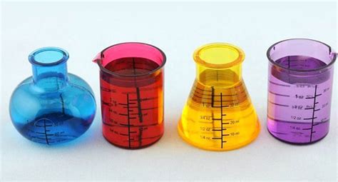 These Chemistry Beaker Shot Glasses Would Make Excellent -- Ahem ...