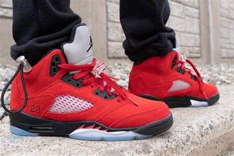 Here's How People are Styling the Air Jordan 5 'Raging Bull'/'Toro ...