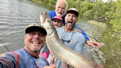 Daughter of former NFL player reels in massive muskie | kare11.com