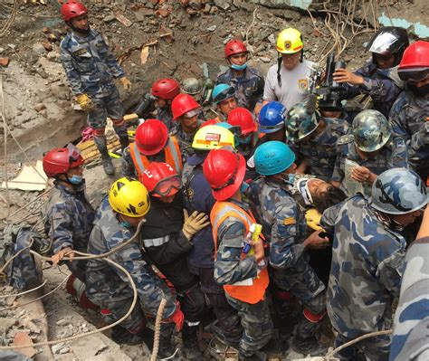 U.S. rescuers stand ready to find earthquake survivors « American View