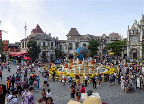 The Golden Bridge of Da Nang - How to Visit the Top Attraction at Ba Na ...