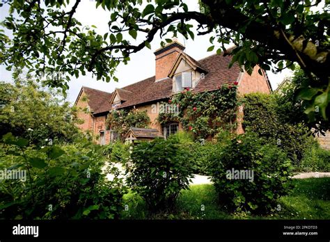 View of Mary Arden's House in the Warwickshire village of Wilmcote ...