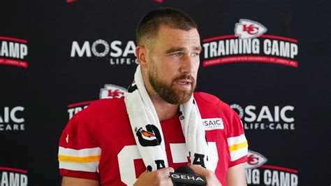 Travis Kelce to test knee in Thursday morning workout - Sportsdark