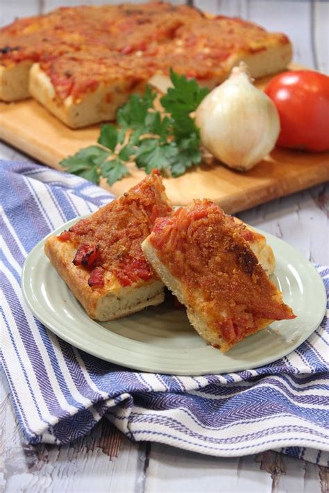 Sicilian Pizza Topped with Tomatoes and Onions | Pasquale Sciarappa ...