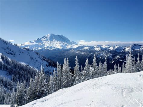 View of Mt. Rainier from Crystal Mountain, Washington. [OC] (4032x3024) : r/EarthPorn