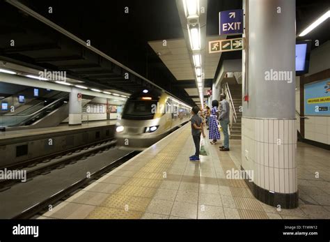 Train pulling into Rosebank Gautrain station, Johannesburg, Gauteng ...