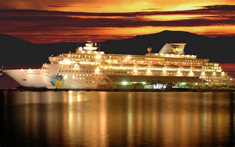 Ships at Night Wallpapers - Top Free Ships at Night Backgrounds - WallpaperAccess