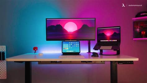 21 Multi-monitor Computer Desk Setup Ideas for Tech Lovers | Computer desk setup, Computer desk ...