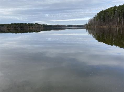 Still waters at Falls Lake. : r/raleigh