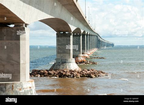 Confederation Bridge - Canada Stock Photo - Alamy