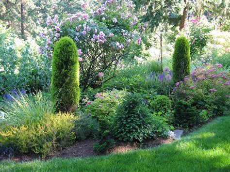 Portland Garden Geek: English Garden design photos