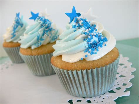 Little Boy Blue Cupcakes | CupACake.net | Baby shower cupcake cake, Baby shower cupcakes for boy ...