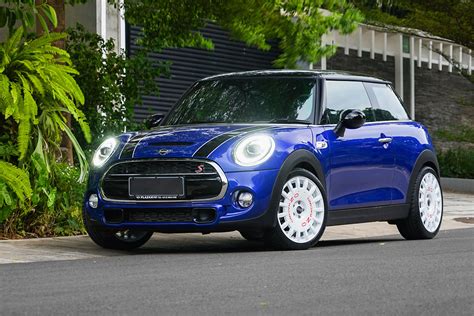 Permaisuri | Mini Cooper F56+Rally Racing White 18"