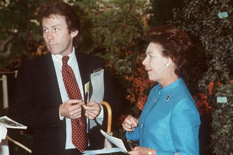 Queen Elizabeth Allows Roddy Llewellyn to Visit Princess Margaret's Grave