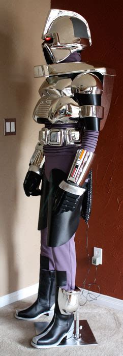 Kropserkel: Cylon Centurion Armor Costume