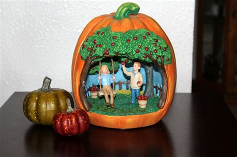 Pumpkin with Illuminated Scene Inside: Valerie Parr Hill / Small Pumpkins: Valerie Parr Hill ...