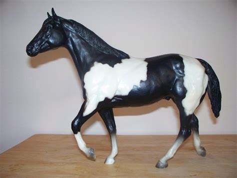 Tobiano Pinto Stock Horse Stallion | Breyer Value Guide