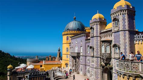 Sintra, Cascais & Estoril Small-Group Full-Day Tour