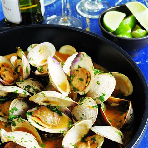 Red Curry Clams Recipe - EatingWell