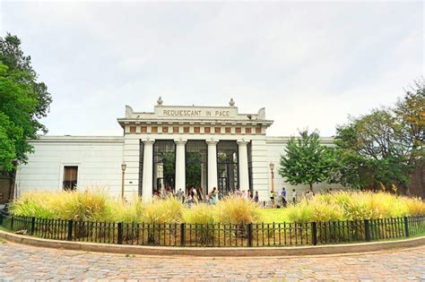 Recoleta mysterious Cemetery - The Never Ending Travels of Julie & Andrea