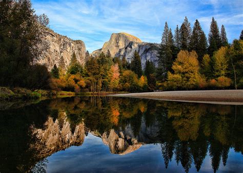 California fall colors: If you want this picture of Half Dome, go now ...