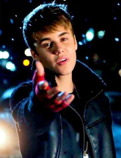 Pin by Val. on Justin B. | Justin bieber mistletoe, Justin bieber my world, I love justin bieber