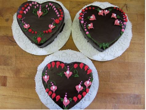 Heart shaped chocolate mother's day cakes with floral cake decor ideas.PNG