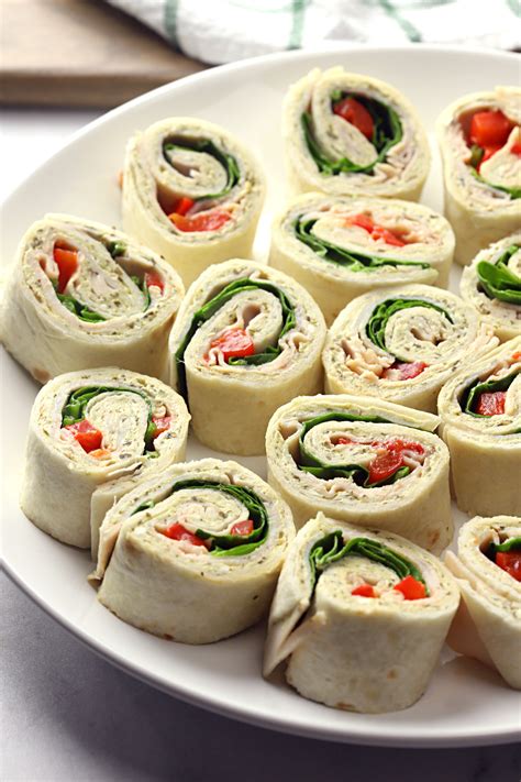 Turkey Pesto Pinwheel Sandwiches - The Toasty Kitchen