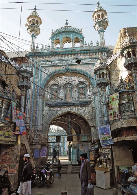 Jamia Masjid - an expression of devotion in architecture - Pakistan ...