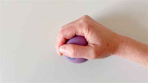 The WORST Exercise for Thumb Arthritis. Do THIS Instead. - Virtual Hand ...