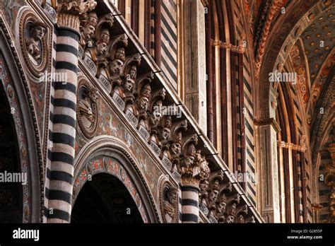 Siena cathedral interior hi-res stock photography and images - Alamy