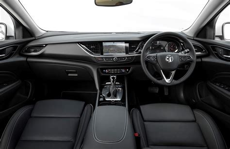 Vauxhall Insignia (2021) Interior Layout, Dashboard & Infotainment ...