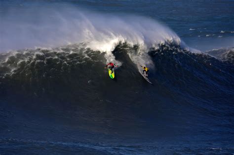 Winds Halt Nazaré Challenge After Two Heats