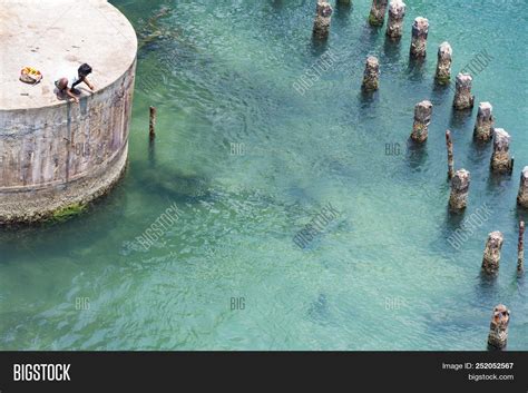 Close Pamban Bridge Image & Photo (Free Trial) | Bigstock