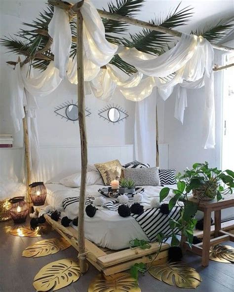 How To Style A Canopy Bed So It Looks Trendy - Instagram Ideas #decor #roomdecor #diyroomdecor ...